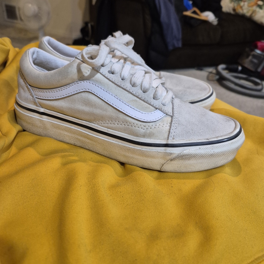 Vans Men's Off-White Canvas Sneakers